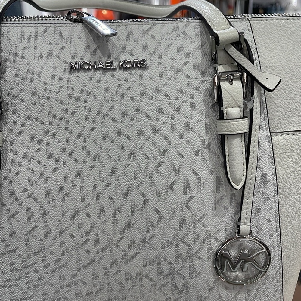 Michael Kors Charlotte Large Logo and Leather Top-Zip Tote Bag
Optic White 
NWT - Picture 10 of 16